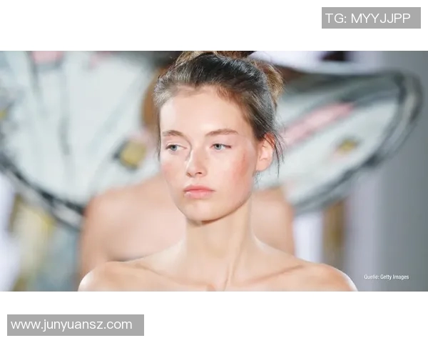 如何通过共同爱好追足球球星女孩子提升你的吸引力与关系发展技巧